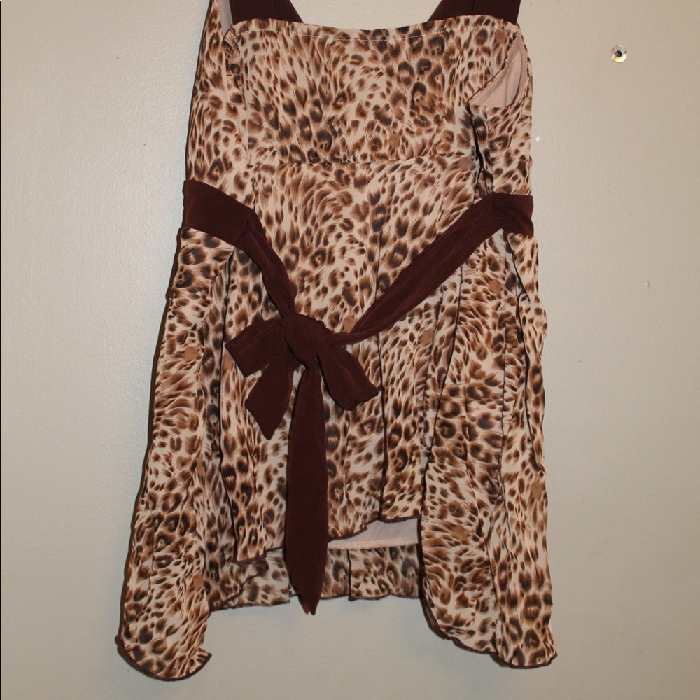 Vintage Leopard Print V-Neck Top! - Picture 3 of 4